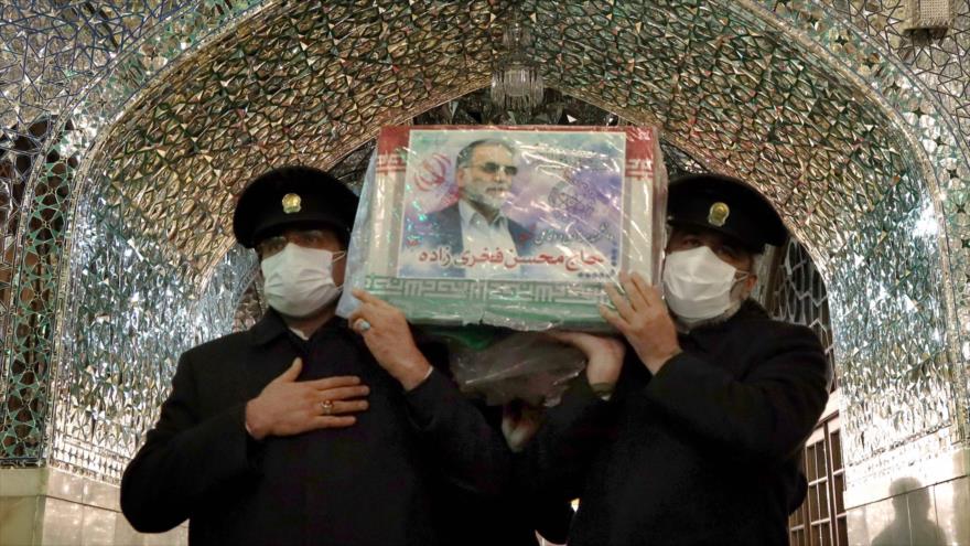 La ceremonia fúnebre del prominente científico iraní Mohsen Fajrizade en la ciudad de Qom, 29 de noviembre de 2020. (Foto: AFP)