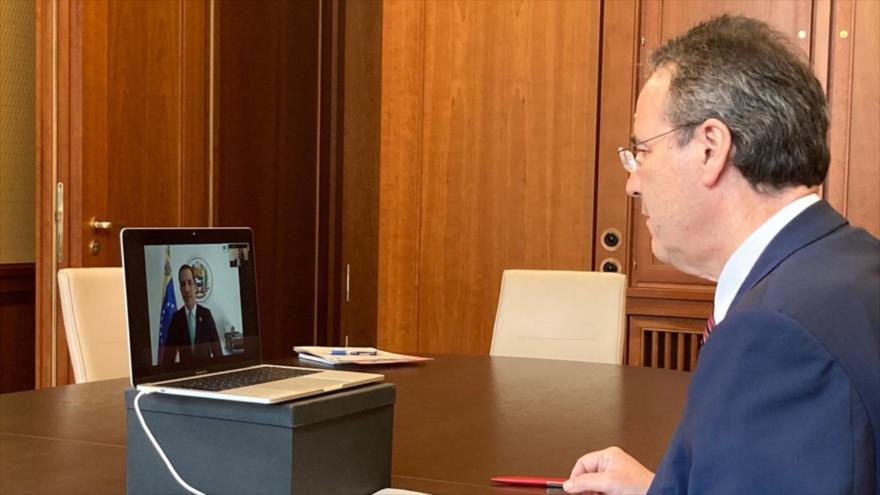 El secretario de Estado de Alemania, Miguel Berguer, en comunicación virtual con el opositor venezolano Juan Guaidó, 11 de septiembre de