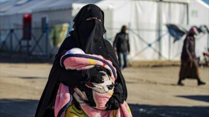 Milicia aliada de EEUU libera a 105 familias de Daesh en Siria