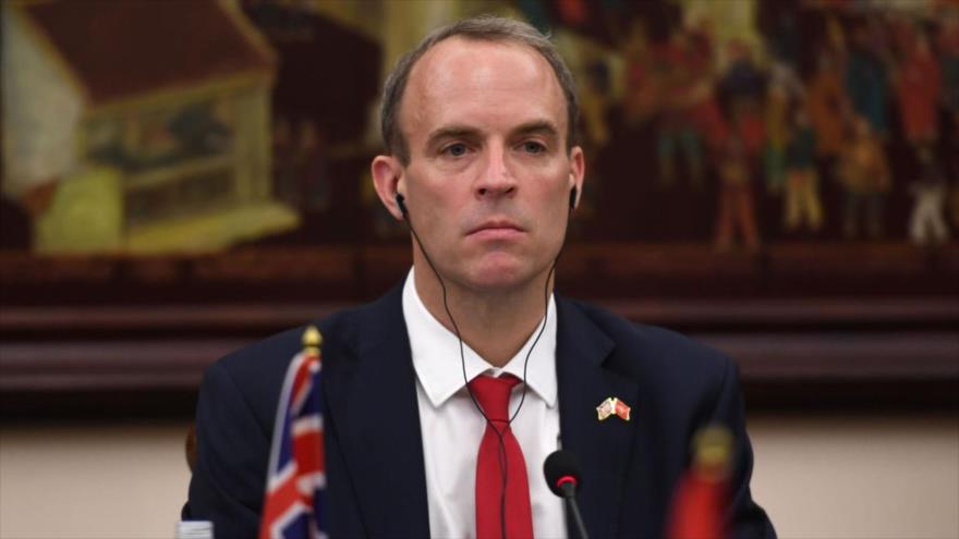 El canciller británico, Dominic Raab, en una reunión en Hanoi, Vietnam, 30 de septiembre de 2020. (Foto: AFP)
