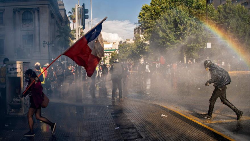 Nuevas protestas exigen renuncia de Piñera y cambios en Chile