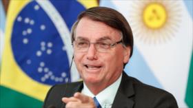 Bolsonaro: Vacuna de COVID-19 puede convertir a la gente en “caimán”