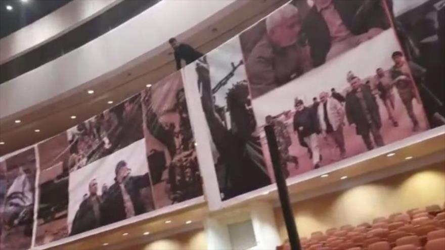 Parlamento iraquí honra a general iraní Soleimani colgando sus fotos