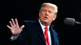 Trump tacha a los líderes republicanos de “patéticos y débiles”