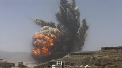 Enorme explosión sacude cuartel general saudí en sur de Yemen