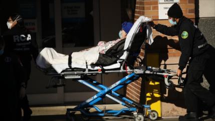 Hospitales en EEUU están abrumados tras las reuniones navideñas