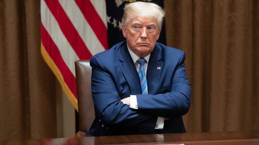 El presidente saliente de EE.UU., Donald Trump, en una reunión en la Sala del Gabinete de la Casa Blanca, Washington, 15 de junio de 2020. (Foto: AFP)