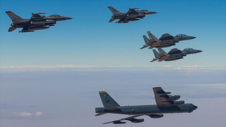 Bombarderos de EEUU realizan ejercicios con Fuerzas Aéreas saudíes