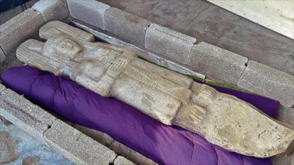 Descubren en México una figura completa femenina prehispánica