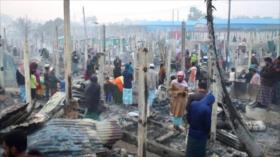 Enorme fuego arrasa campos de refugiados Rohingya en Bangladés