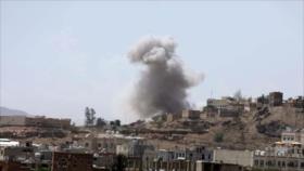 Aviones saudíes bombardean aeropuerto internacional de Saná, Yemen