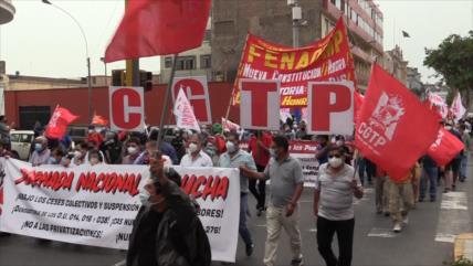 Sindicatos exigen creación de una Asamblea Constituyente en Perú