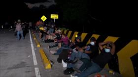 Hondureños salen en nueva multitudinaria caravana de migrantes