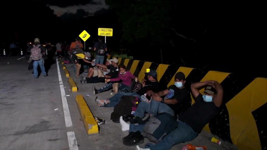 Hondureños salen en nueva multitudinaria caravana de migrantes