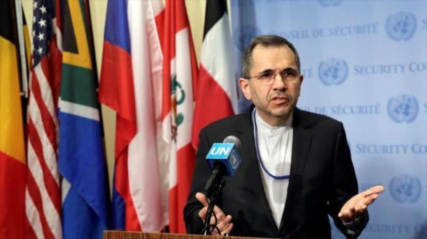 El representante permanente de Irán ante la ONU, Mayid Tajt Ravanchi, habla en una rueda de prensa en Nueva York, EE.UU., 24 de junio de 2019. (Foto: AFP)