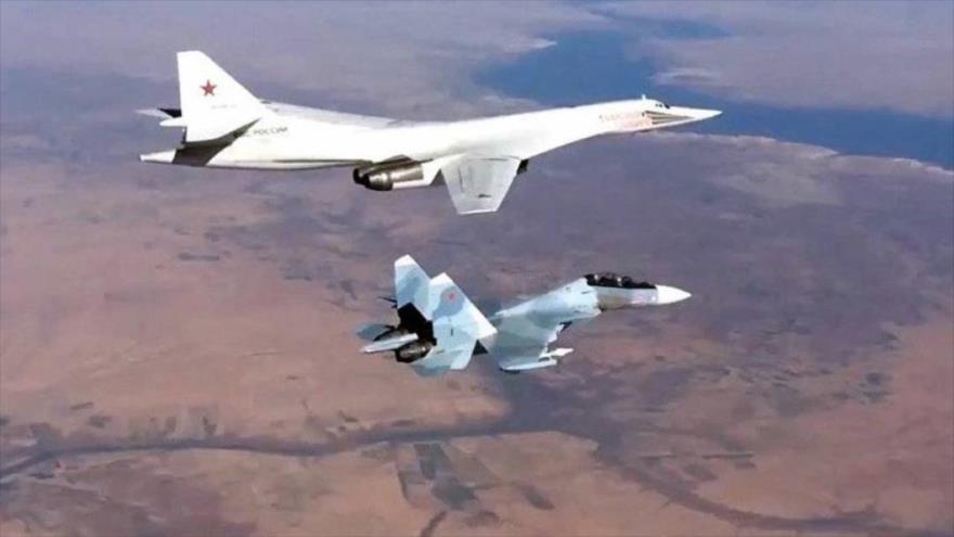 Vídeo: Aviones rusos atacan a terroristas en el noroeste de Siria