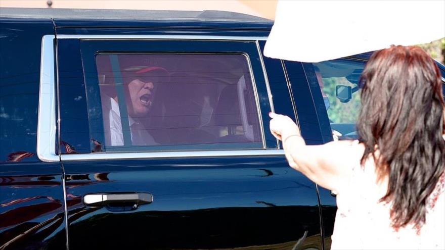 Trump aparece por primera vez en público como expresidente de EEUU
