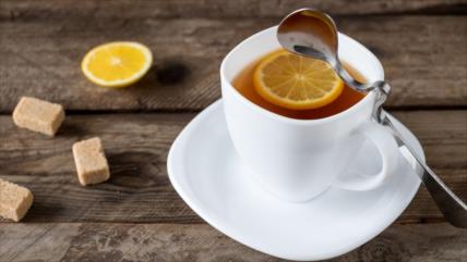 Combinación de limón y te; secreto para reducir el riesgo de cáncer