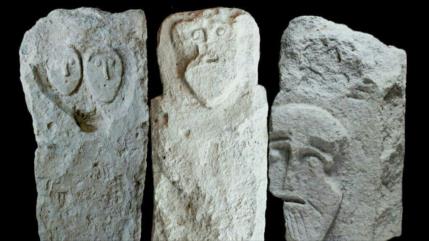 Foto: Arqueólogos hallan lápidas de la época romana en Crimea