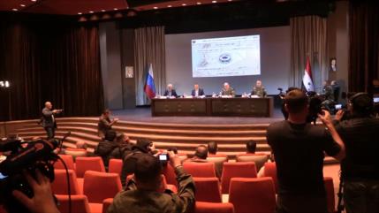 Altos cargos sirios y rusos celebran rueda de prensa conjunta