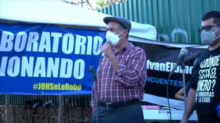 Hondureños quieren fuera a su presidente