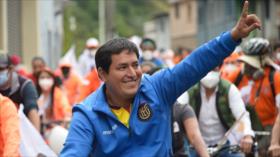 Andrés Arauz lidera intención de voto de presidenciales en Ecuador