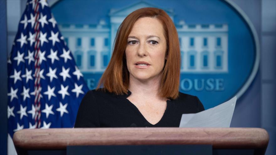 La portavoz de la Casa Blanca Jen Psaki durante una rueda de prensa en la Casa Blanca, Washington D.C. (la capital), 1 de febrero de 2021. (Foto: AFP)