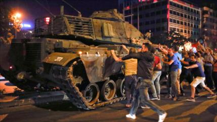Turquía acusa a EEUU de estar detrás del golpe fallido de 2016  