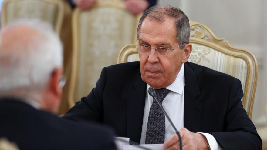 Canciller ruso, Serguéi Lavrov, se reúne con el jefe de Política Exterior de la UE, Josep Borrell, Moscú, 5 de febrero de 2021. (Foto: AFP)