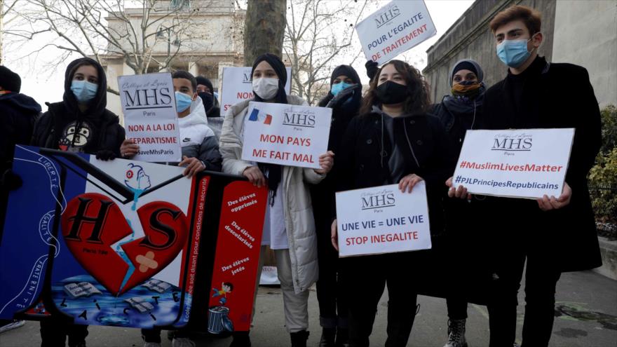 Protestan en Francia contra un proyecto de ley antimusulmán