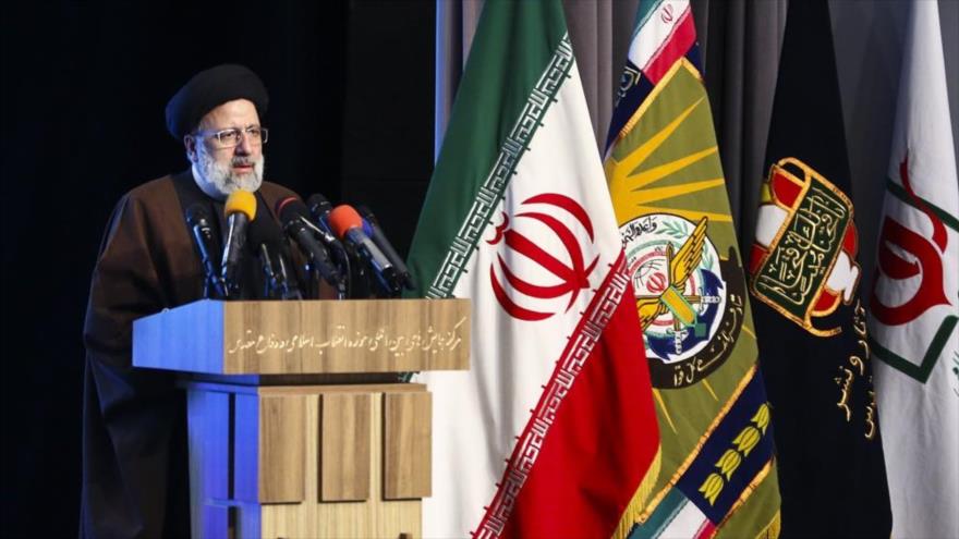 El presidente del Poder Judicial de Irán, Seyed Ebrahim Raisi, habla durante una conferencia en Teherán, capital, 23 de febrero de 2021. (Foto: Fars)

