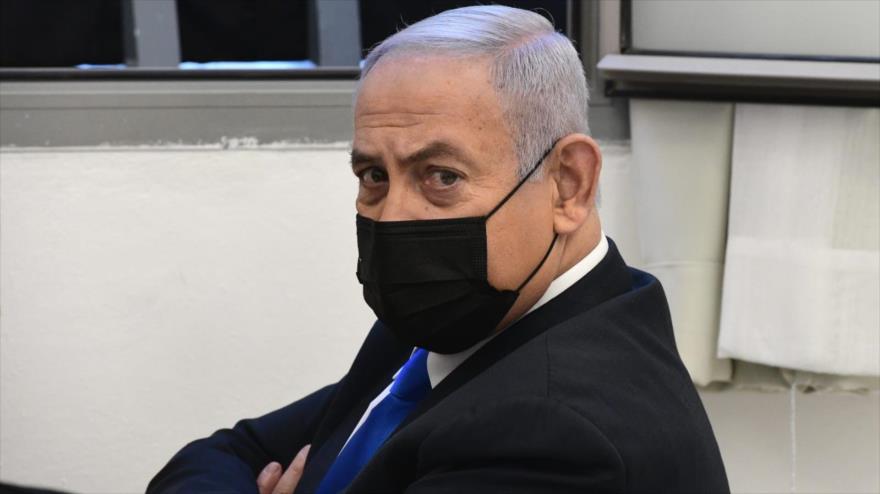 El primer ministro israelí, Benjamín Netanyahu, antes de una audiencia en su juicio por corrupción, 8 de febrero de 2021. (Foto: AFP)