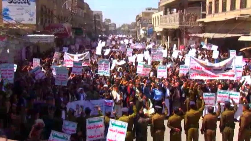 Yemeníes protestan contra crímenes de EEUU y Arabia Saudí | HISPANTV