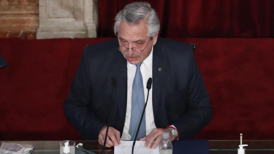 Fernández anuncia “querella criminal” contra funcionarios de Macri