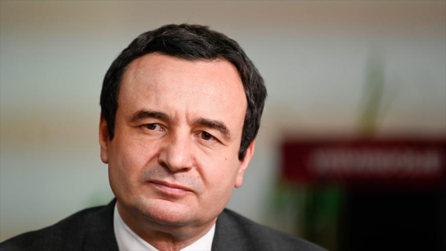 El primer ministro designado de Kósovo, Albin Kurti, durante una entrevista, 15 de febrero de 2015. (Foto: AFP)