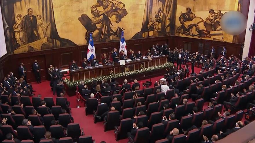 Presidente dominicano responde al reclamo de destituir a funcionarios