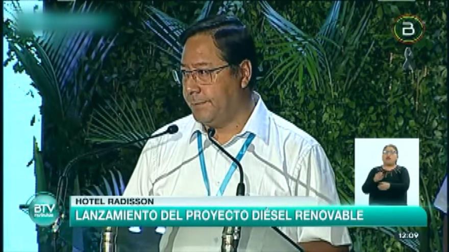 Arce critica la gestión del gobierno de facto de Áñez ante COVID-19