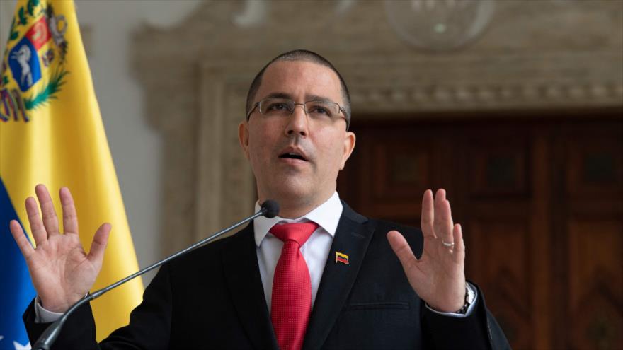 El canciller de Venezuela, Jorge Arreaza, en una rueda de prensa, en Caracas (capital), 24 de febrero de 2021. (Foto: AFP)