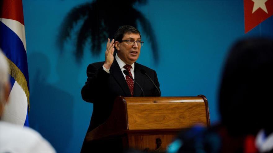 El canciller cubano, Bruno Rodríguez, habla durante una rueda de prensa en La Habana, 22 de octubre de 2020.
