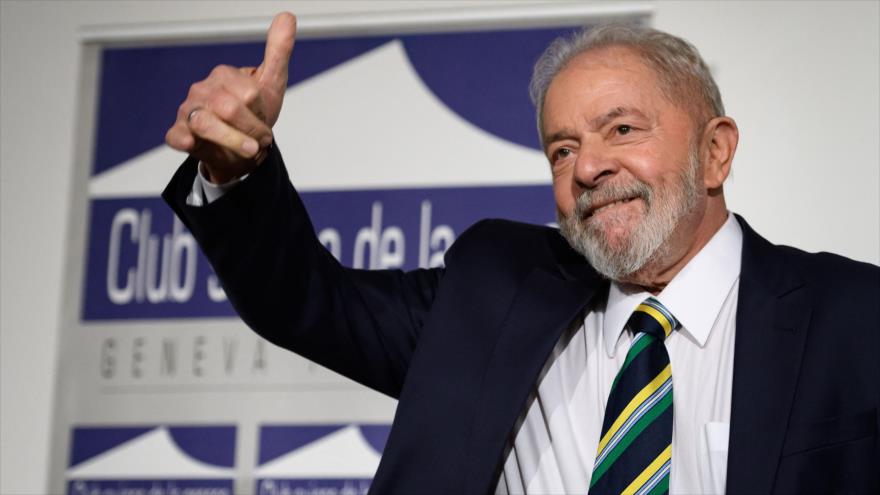 El expresidente de Brasil, Luiz Inácio Lula de Silva, en una conferencia en Ginebra, 6 de marzo 2020.