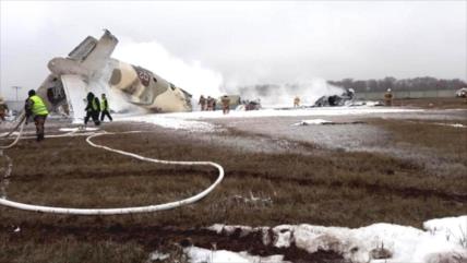 Vídeo: Mueren 4 personas en accidente de avión militar en Kazajistán