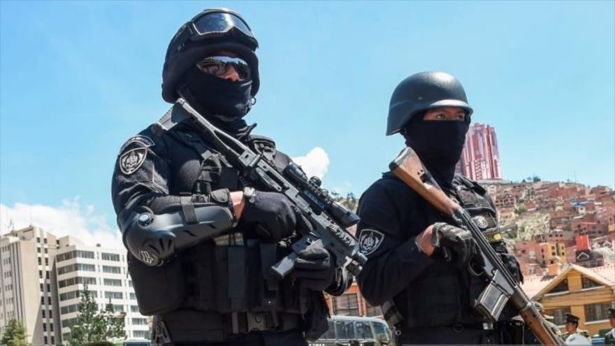 Bolivia detiene al líder de grupo racista por golpe contra Morales