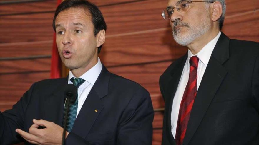 Los expresidentes de Bolivia Carlos Mesa (dcha.) y Tuto Quiroga.