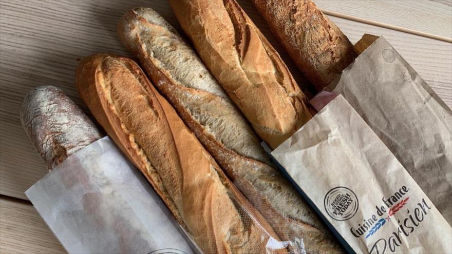 Unas barras de baguette, pan emblema de la gastronomía de Francia.