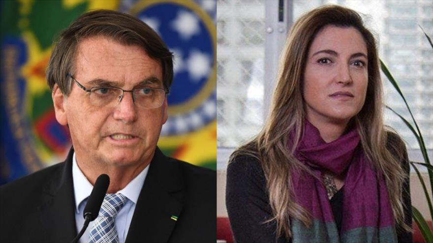 Presidente de Brasil, Jair Bolsonaro, y la reportera del diario Folha de Sao Paulo, Patricia Campos Mello.