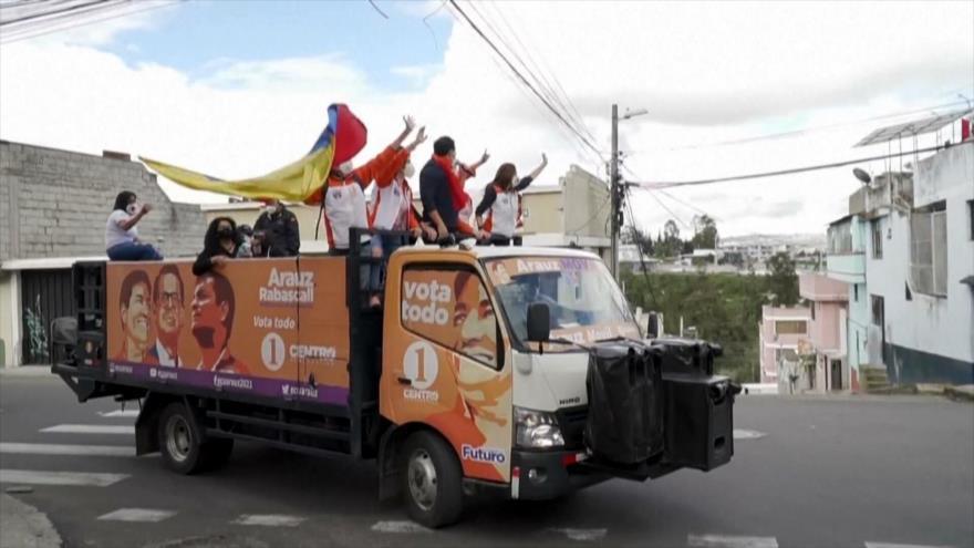 Arauz promete recuperar Ecuador de mano de banqueros si es elegido