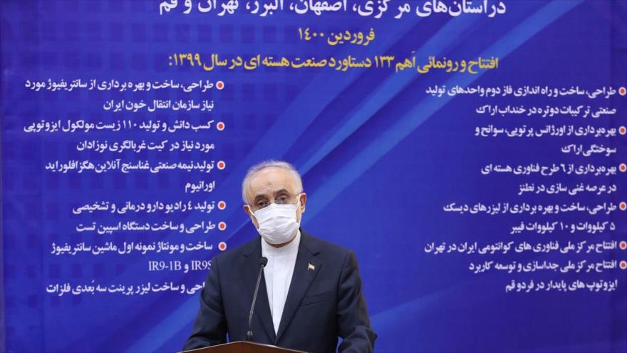 El jefe de la Organización de Energía Atómica de Irán, Ali Akbar Salehi, en una ceremonia celebrada en Teherán (capital), 10 de abril de 2021. (Foto: IRNA)