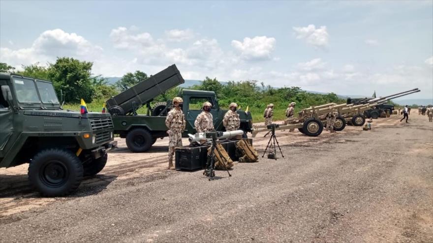 Colombia realiza una maniobra militar en la frontera con Venezuela 