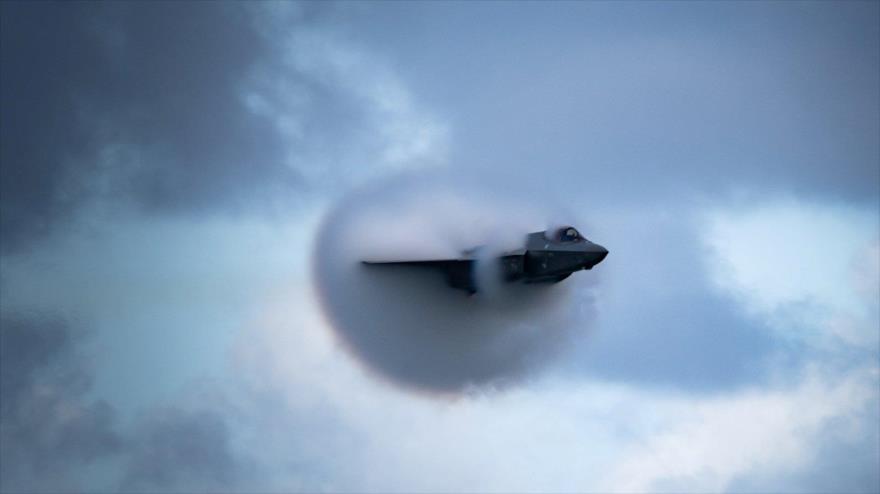 Un F-35 estadounidense en pleno vuelo, Florida, EE.UU., 22 de noviembre de 2020. (Foto: Reuters)