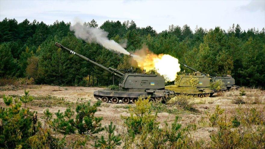 Una unidad de artillera de las Fuerzas Armadas de Ucrania en plena operación.